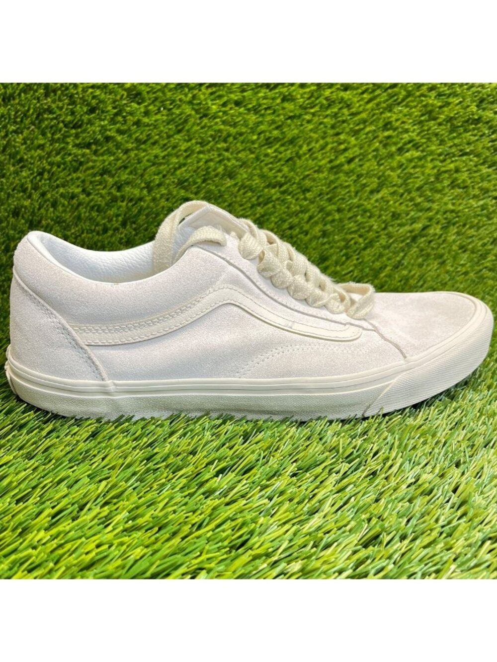Vans Old Skool Mens Size 11.5 True White Gum Athletic Suede Skate Shoes Sneakers